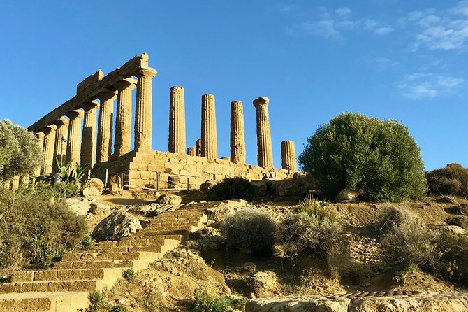 Catania TREASURES OF THE EAST 4 Days Private Minitour with Guide Driver - Taormina and its ancient theater