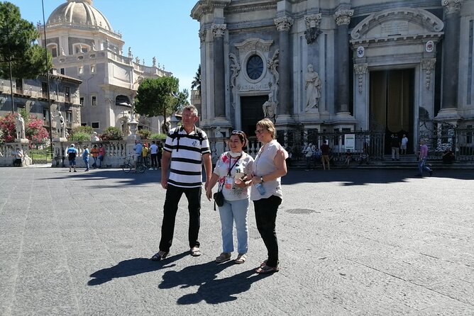 Catania walking Tour - small group - The Roman Amphitheater in the Modern City