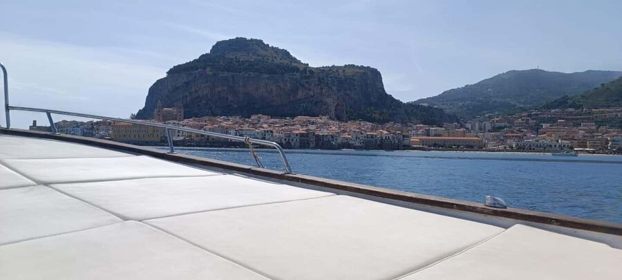 Cefalù: boat ride with swimming and aperitif - The Italian-only guiding matters