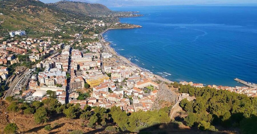 Cefalú: La Rocca Archaeological Park Guided Hiking Tour - Byzantine walls, ovens, and the church of Saint Anna