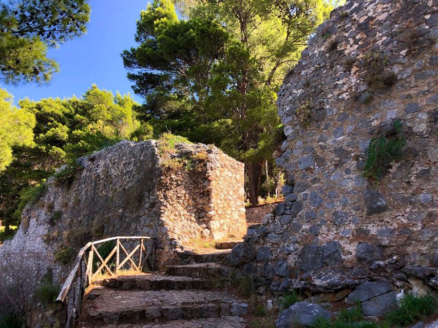 Cefalú: La Rocca Archaeological Park Guided Hiking Tour - What the private group price means