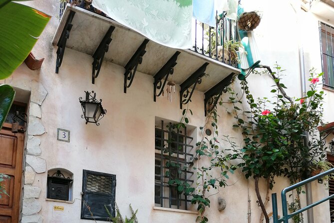 Cefalù's Food and Cultural Tour with Licensed Guide - Porta Pescara and the Old Fisherman’s Port