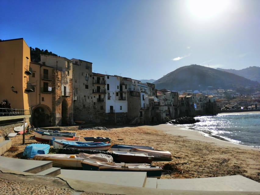 Cefalù: Street Food Tour with Tastings - Café tasting and the local bar break
