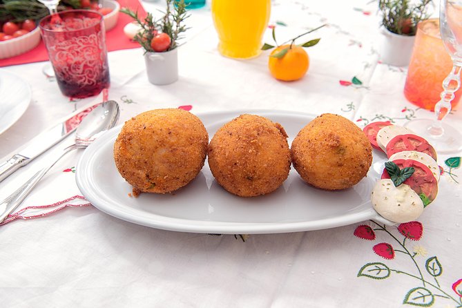 Cesarine: Home Cooking Class & Meal with a Local in Catania - The value of $174.60 per person