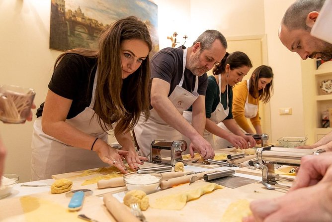 Cesarine: Market Tour & Home Cooking Class in Catania - Should you book this cooking class?