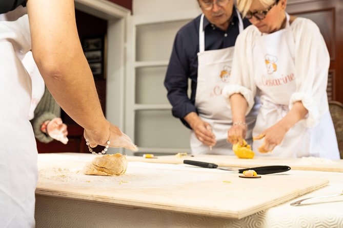 Cesarine: Small group Pasta and Tiramisu class in Catania - Key points to know before booking