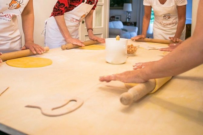 Cesarine: Small group Pasta and Tiramisu class in Catania - What makes the home setting worthwhile