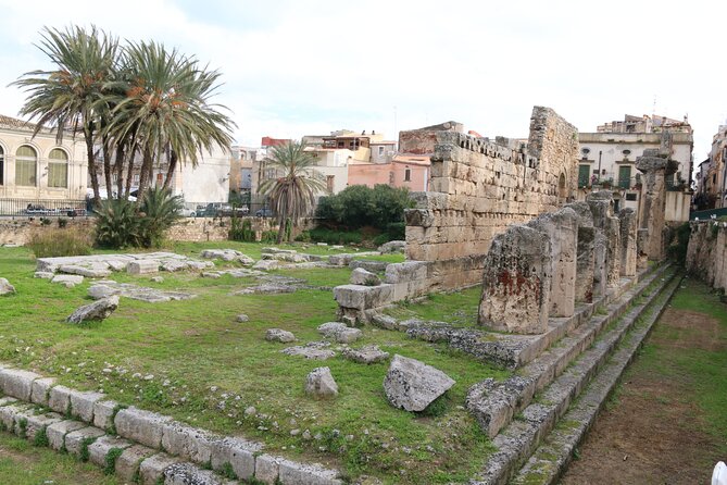 Classical Ortigia Guided Group Tour - Santa Lucia alla Badia and Caravaggio