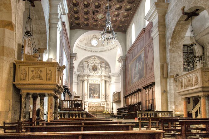 Classical Ortigia Guided Group Tour - Aretusa Spring and the sea