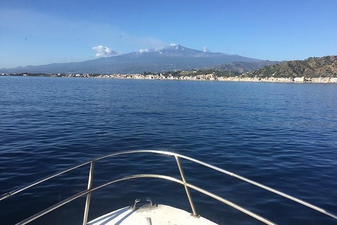 Coast to Coast from Taormina -2 HOURS MINI- CRUISE ISOLABELLA - What the Refreshments Really Include