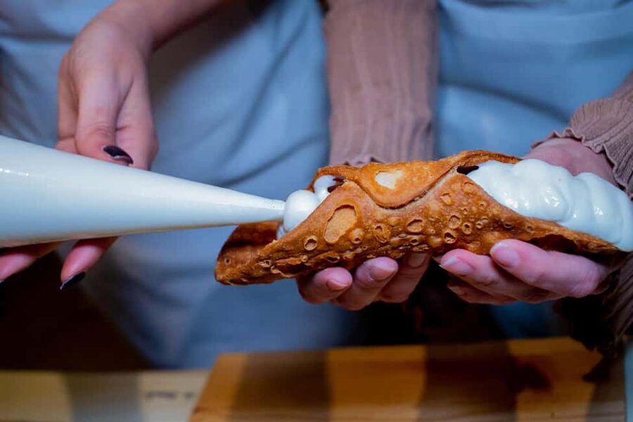 Cooking class, visit to the Catania market and light lunch - Booking details worth keeping in mind