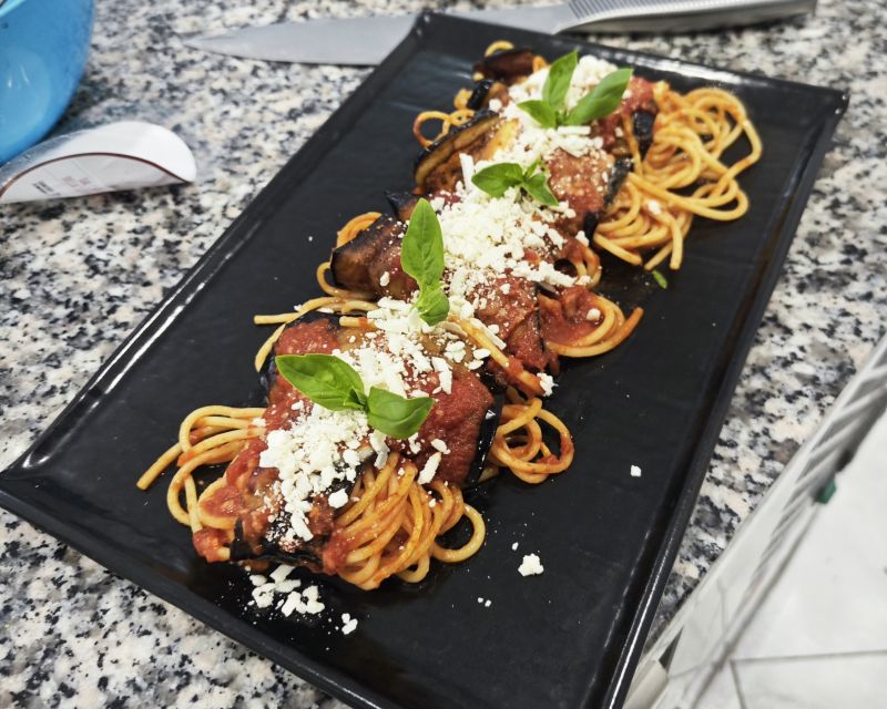 Cooking Class with lunch or dinner - Starting with bruschetta and Sicilian flavors