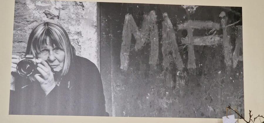 Corleone: Guided Tour of the C.I.D.M.A - Anti-Mafia Movement - Entering the folders room of the Palermo Maxi Trial