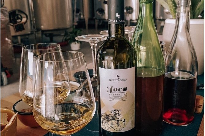 Create Your Perfect Blend with Our Wines. - A relaxed evening with Sicilian food and animals