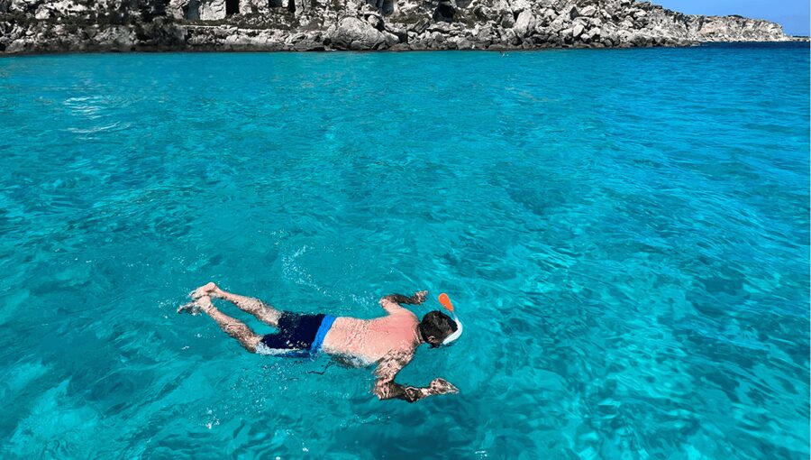 Da Trapani: Escursione alle isole Egadi Favignana & Levanzo - Sicilian lunch, wine, and the social side of the boat