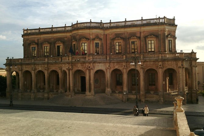 Day Trip: Noto and Siracusa Highlights From Catania or Taormina - Reaching Siracusa and the Neapolis ruins
