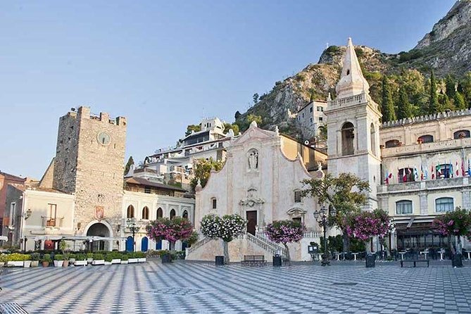 Daytrip from Messina port to Mount Etna & Taormina - A private driver changes the rhythm of the day