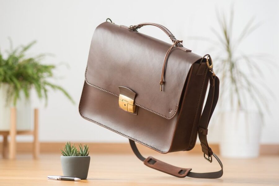 Design and Craft with Leather in Palermo - What the three-hour workshop feels like