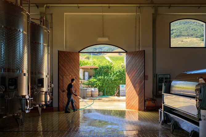 Di Giovanna Winery Tour & 5 Wine Tasting - The people make the visit personal