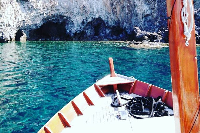 Discovering Lipari by boat (Private tour) - Seeing Lipari from the water