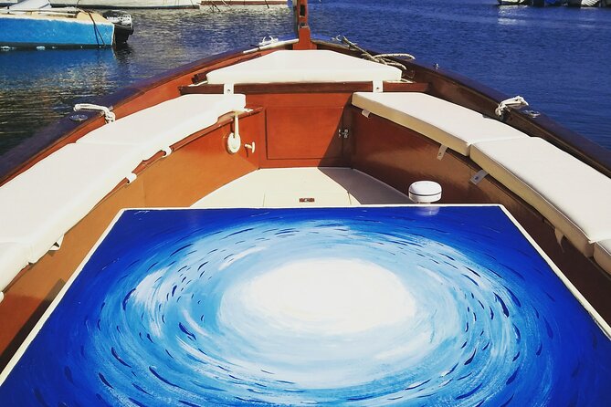 Discovering Lipari by boat (Private tour) - Pietra Lunga and Pietra Menalda