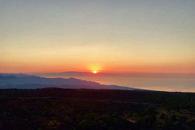 Etna Alba: Exciting excursion with Typical Sicilian Breakfast (Private Tour) - How demanding is the walk?