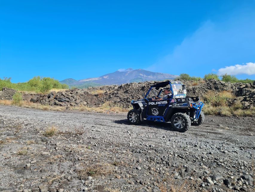 Etna Buggy 4x4 Tour - Climbing toward Rifugio Sapienza