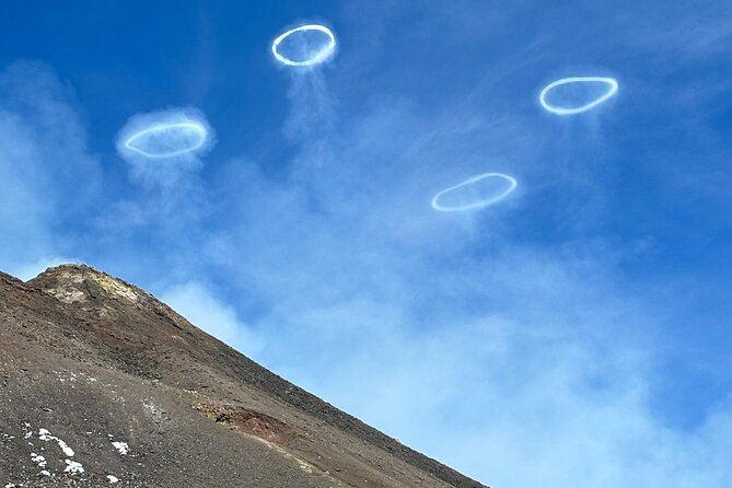 ETNA CENTRAL CRATER EXCURSION (3,345 m a.s.l.) - Included gear that makes a difference