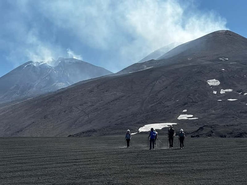 Etna Central Crater Trekking Tour with cable car & jeep - Starting at La Baita 3L Ski-Lab