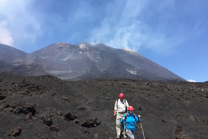 Etna craters excursion 3000 m. - Gear included, cable car extra