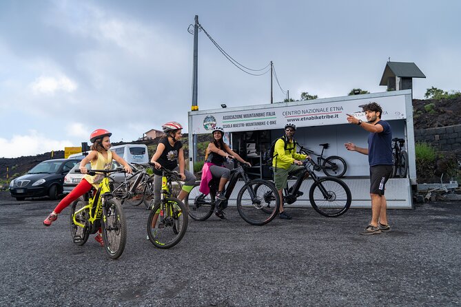 Etna in MTB Half day small group - The guide can make or break the ride