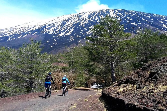 Etna in MTB Half day small group - Bikes, helmets, and SPD pedals