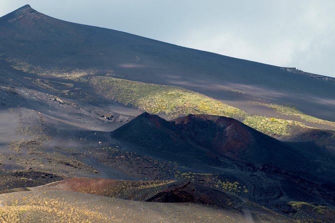 Etna Morning Trip - First views of old and new lava flows