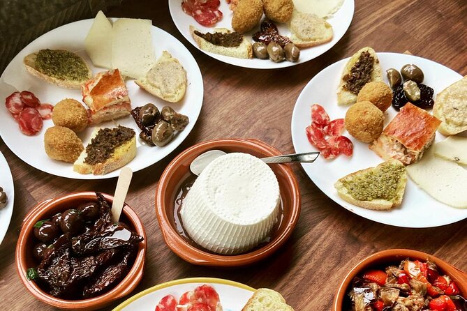 Etna private tour in 4x4 & Sicilian food farm experience - Entering Grotta dei Tre Livelli