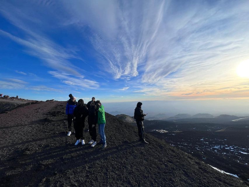 Etna quad tour - 2 hours - Crossing the eruptive fracture and black lava fields
