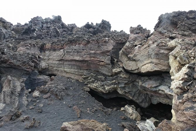 Etna Sud tour - Guides who make the geology understandable
