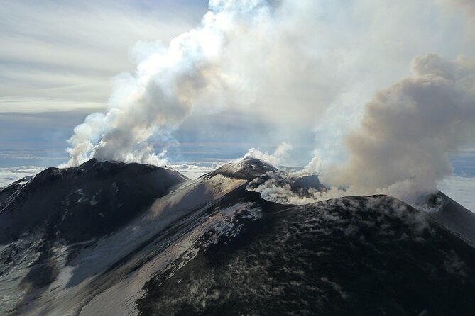 Etna Summit Craters in 4x4 and Trekking - The 4x4 climb from 1,800 to 2,900 meters