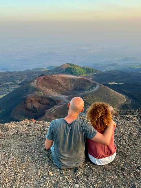ETNA: TOUR GUIDATO DELL'ETNA CON PRELIEVO DA CATANIA - Who should book this experience