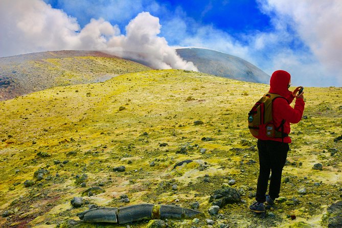 Etna - Trekking to the summit craters (only guide service) experienced hikers - What the crater area feels like