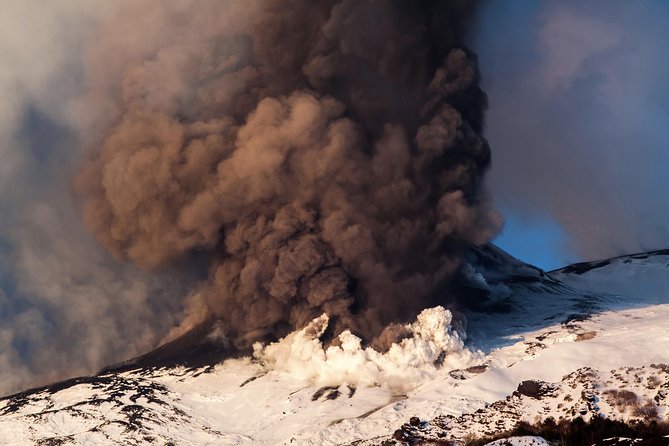 Etna: Winter excursion to 3.000mt - The guides are a major part of the experience