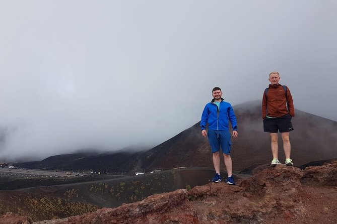 Etna2000m only to be booked by groups of 4 to 6 people. - What 2,000 meters on Etna really means