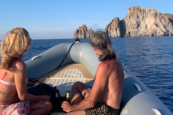 Exclusive tour of Stromboli island, Boat tour with Pasqualo - Strombolicchio and the Last Swim