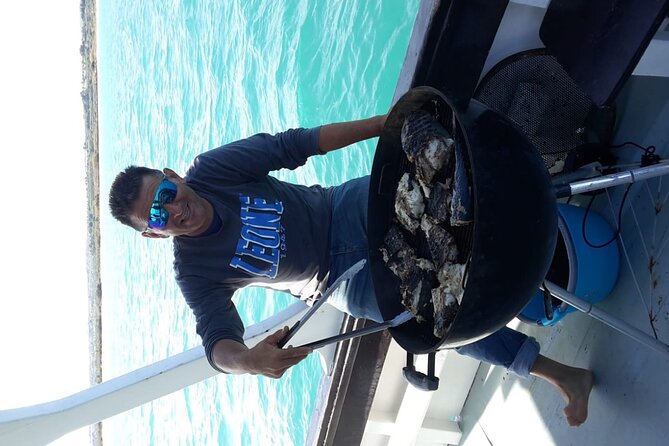 Excursion- FULL DAY - By boat Marzamemi - Lunch in front of Vendicari Reserve