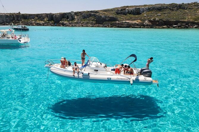 Favignana and Levanzo, Egadi islands tour by boat from Trapani - Why the small boat changes the day