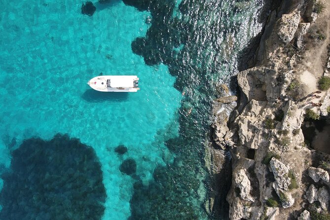 Favignana and Levanzo, Egadi islands tour by boat from Trapani - Cala Minnola closes with shade and sea