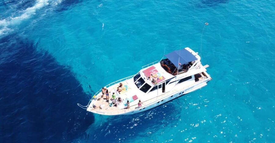 Favignana and Levanzo in relax with yacht Floen - Lunch onboard, with the sea as your dining room
