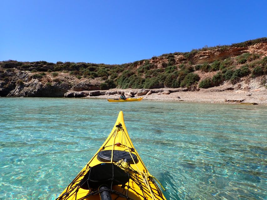 Favignana: kayak excursion, snorkelling and adventure - Paddling along the less accessible coast
