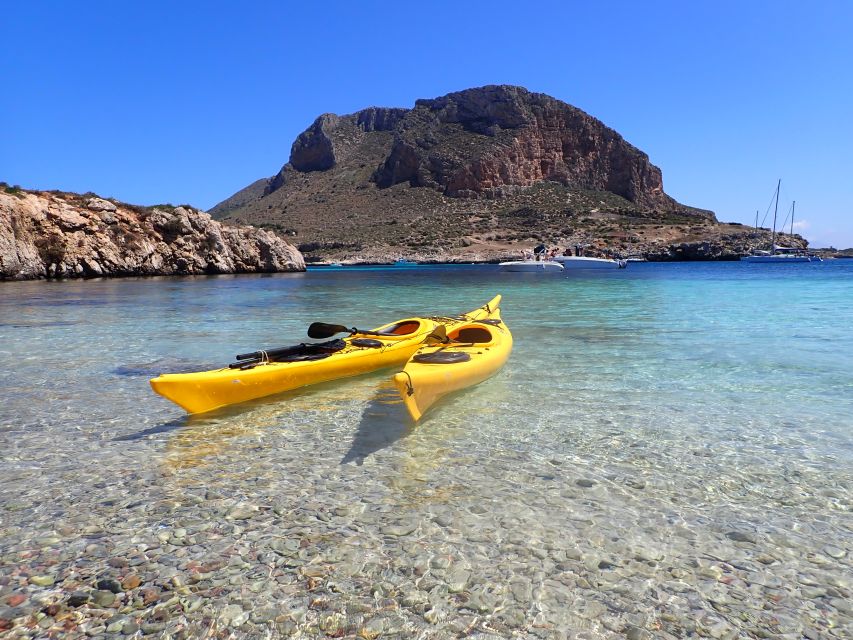Favignana: kayak excursion, snorkelling and adventure - The guides and the feel of the group