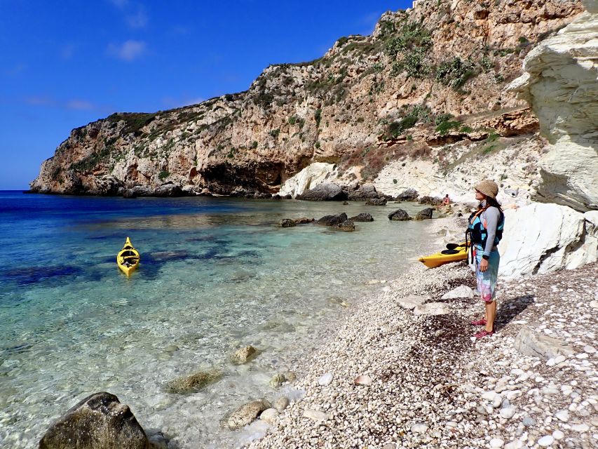 Favignana: kayak excursion, snorkelling and adventure - Starting at the small beach