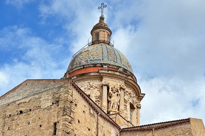 Food Tour Among Markets, Flavours and Local Secrets - Sicilian street food and local explanations
